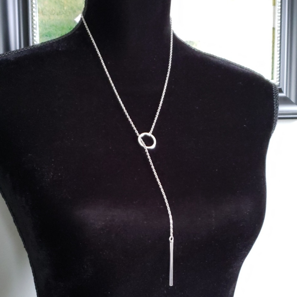 ☆NWOT-☆ Nashelle☆ Heather Drop Lariat Silver